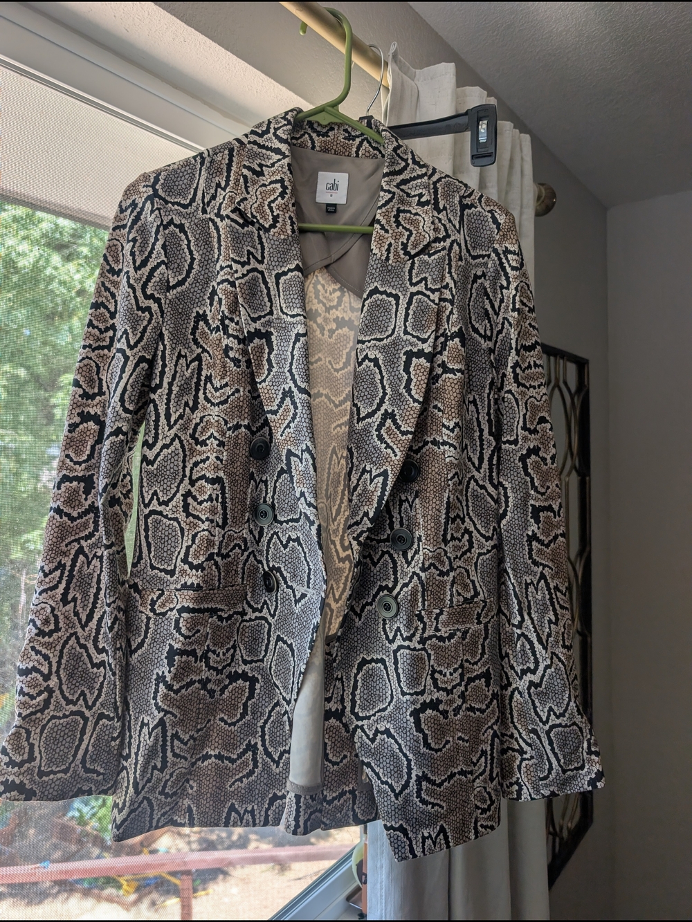 Women's Snake Print Double-Breasted Blazer - Neutral Tones